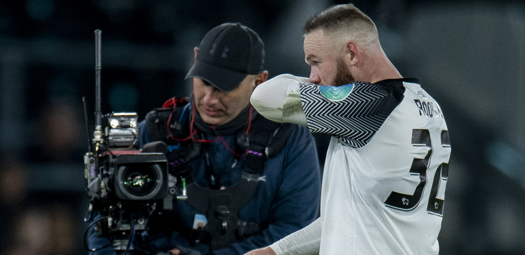 AMERIKANAC SE JAVIO NAVIJAČIMA Hoće da kupi slavni engleski klub