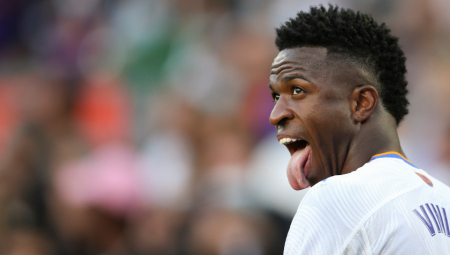 POLOMITE MU NOGE Trener Majorke poludeo na Vinisijusa (VIDEO)