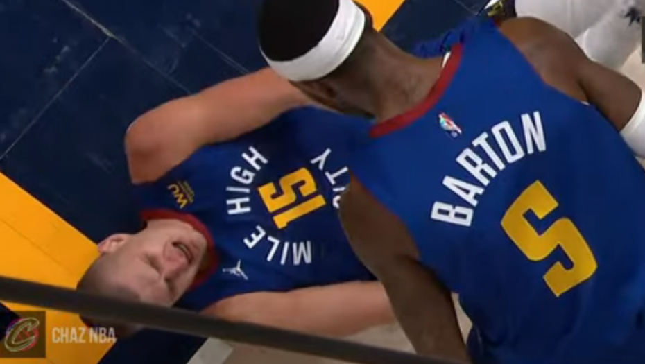 STRAŠNE SCENE! Jokić urlao od bolova, Srbinu stradalo koleno! (VIDEO)