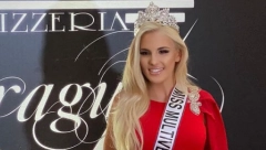 KLJUČEVI OD KOLA UMESTO BAKŠIŠA Pevačica se pohvalila na društvenim mrežama, ali je otkrila i da ima veliki problem (FOTO)