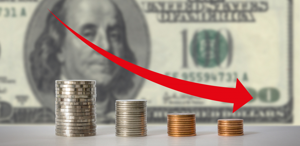 UZBUNA U AMERICI Jak udarac američkoj ekonomiji,  američki dolar u problemu