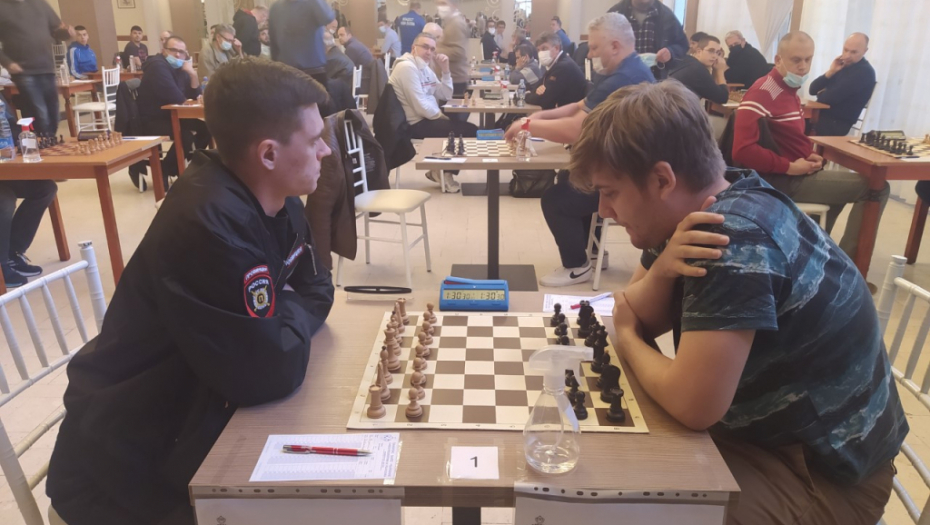 BAČKA PALANKA POTONULA NA DUNAVU Bata Ćosić dobio prve čestitke od Mladost Nove Pazove