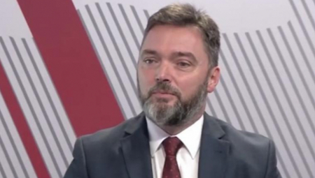 BOSANSKI MINISTAR OŽENIO 17 GODINA MLAĐU LJUBAVNICU Bog mu je dao gotovo sve, a uzeo i više od toga!