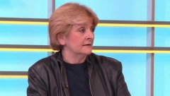 DANICA GRUJIČIĆ OTKRIVA KAKO LJUDI DOBIJAJU KANCER OD NATO BOMBI Kada nam te čestice uđu u pluća, digestivni trakt, samo je pitanje vremena...