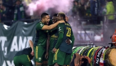 GOLČINA O KOJOJ BRUJI PLANETA! Prekopirao Ibrahimovića i postigao gol godine, ovo se baš retko viđa! (VIDEO)