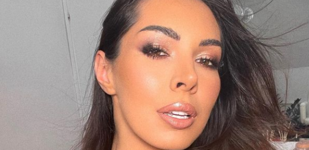 OTELA MUŽA ŽENI SA KOJOM JE PILA KAFU! Nakon rijalitija pala je u depresiju, a sada je poznata pevačica otkrila kako se nosila sa svim skandalima!