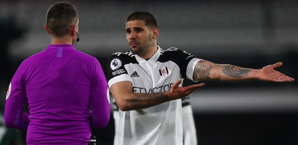 POVRATAK U ELITU NA ČEKANJU Mitrović psovao sudiju zbog poništenog gola, Fulam izgubio od Derbija