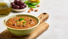 FANTASTIČNA IDEJA ZA RUČAK Pasulj po receptu Steve Karapandže, prava harmonija ukusa!