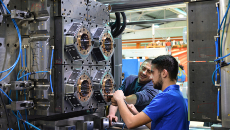 RADNICI IZ NEMAČKE DOLAZE IZ SRBIJU Preračunali su se da za platu u Nemačkoj ne mogu da priušte sve što mogu ovde