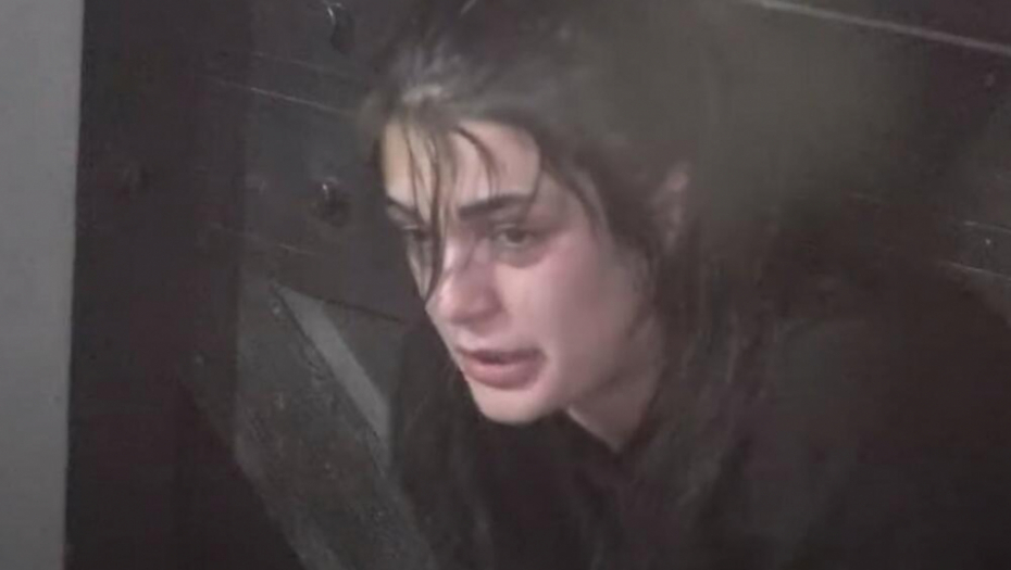 ONA HOĆE DA JE SVI SAŽALJEVAJU! Viktorija Mitrović stavljena na stub drama zbog svog ponašanja, zadrugarka oplela po njoj, a umešao se i Miki!