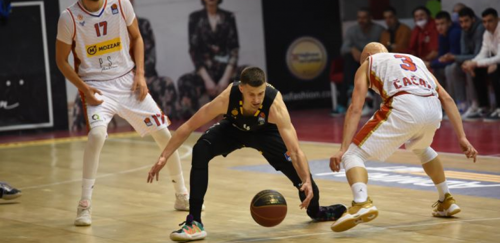 PARTIZAN 8 OD 8 Crno-beli moćni i u Čačku protiv Borca (VIDEO)