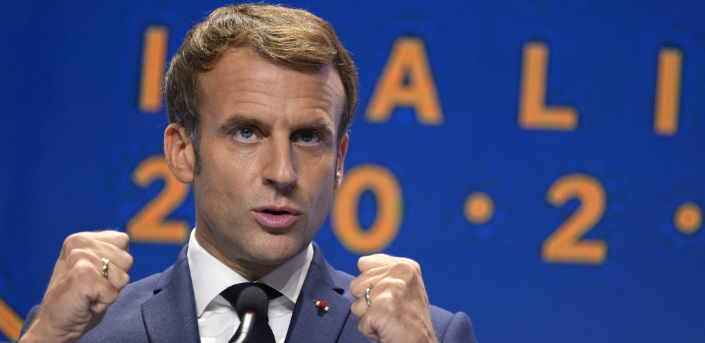 ONI NISU GRAĐANI Makron u intervjuu izgubio kontrolu: "Želim da RAS***DIM NEVAKCINISANE, to mi je strategija"