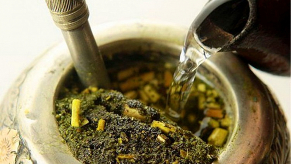 Čaj od ove biljke jači je od infuzije, podiže imunitet, odlaže starenje