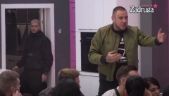 DALILA I JA SMO CURA I MOMAK Car razgovarao s Dejanom, pa mu najopuštenije rekao da mu je njegova žena devojka!