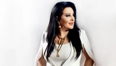 OVAJ PEVAČ JE ROĐAK DRAGANE MIRKOVIĆ! Izgleda brutalno, žene ga obožavaju, a ovo niko nije znao!