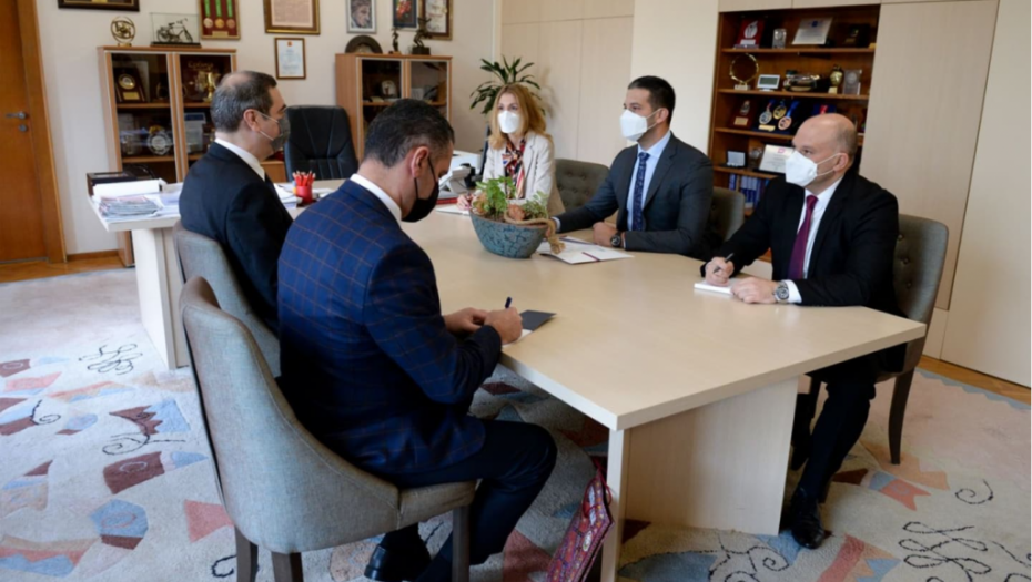 INTENZIVIRANJE SARADNJE U OBLASTIMA OMLADINE I SPORTA JE OBOSTRANI PRIORITET! Ministar Udovičić i ambasador Azerbejdžana poslali jasnu poruku