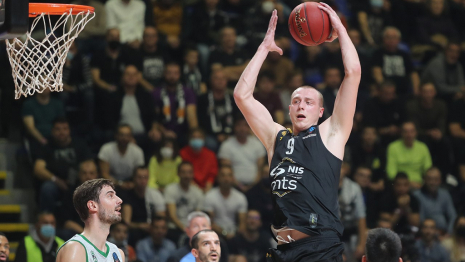 KORONA OKOVALA PARTIZANOVU GRUPU Protivnici crno-belih ne izlaze na parket, odložen bitan meč!