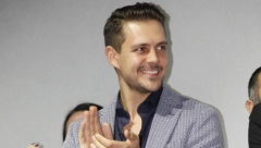 BIKOVIĆ SVE ZBUNIO SVOJOM FOTOGRAFIJOM Komentari samo pristižu, a on obećao i nagradu, obožavateljke gotovo poludele!