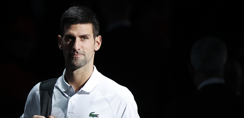 VELIKI I U PORAZU! Novak još jednom pokazao kolika je ljudska veličina, fanovi oduševljeni njegovim potezom! (FOTO)