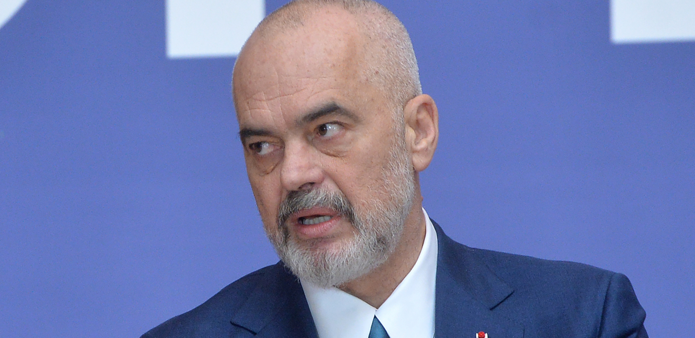 "VUČIĆ I JA IMAMO POTPUNO RAZLIČITA STANOVIŠTA PO PITANJU KOSOVA"