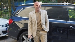 OSTAVILA DEČKA I OTIŠLA SA NJIM Mili otkrio detalje braka sa Ninom koje niste znali!