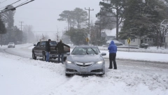 SNEG U SRBIJI NAPRAVIO HAOS Putevi zavejani, izdato upozorenje vozačima