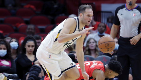 UNIŠTILI HRVATA! Navijači nikad jače prozivali Bojana Bogdanovića i to zbog Bogdana!