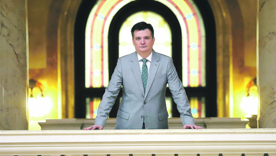 TAKMIČE SE ČIJA ĆE LAŽ BITI VEĆA: Milenko Jovanov o napadima na Danila Vučića