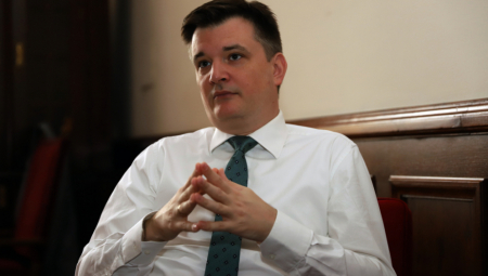 JOVANOV: Poslanici SNS tražiće posebnu sednicu parlamenta o Kosovu i Metohiji