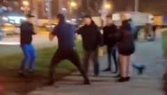 IŽIVLJAVALI SE NAD ČOVEKOM, NJEGOV SIN SVE GLEDAO Snimak brutalnog napada izazvao buru - narod besan (VIDEO)