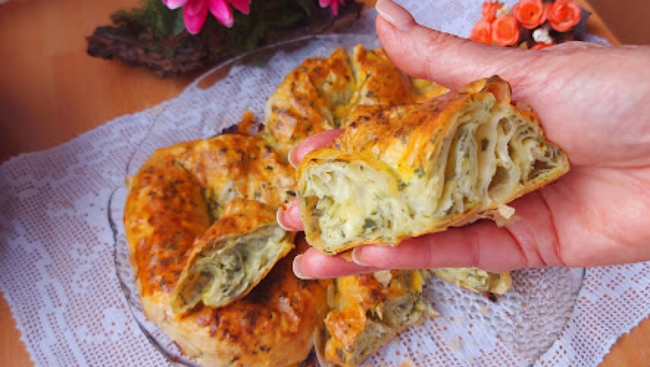 NAPRAVITE FANTAZIJU UKUSA: Lavirint od sira i spanaća savršena pita za doručak, užinu ili vrečeru (VIDEO)