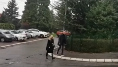 ALO! ISPRED KUĆE ROKVIĆA NA KOŠUTNJAKU Šaulići pristigli da izjave saučešće porodici, Nikola nem od tuge i bola!