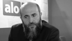 OGLASIO SE SIN MUAMERA ZUKORLIĆA Porodica oseća veliko olakšanje zbog toga što su stručnjaci potvrdili da je preminuo prirodnom smrću