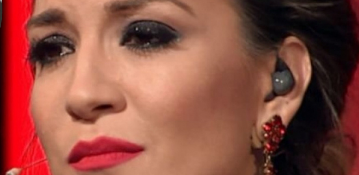 VELIKI GOSPODINE, HVALA NA SVEMU! Jelena Tomašević uputila poslednji pozdrav Marinku Rokviću, pevačica ne može da sakrije tugu zbog smrti kolege