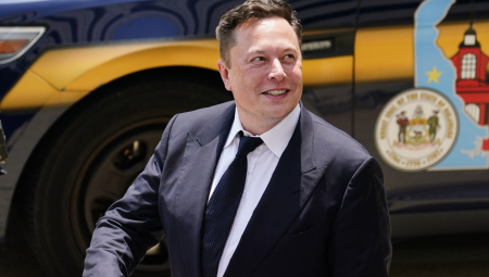 ILI IGRAJ PO PRAVILIMA, ILI NEMA TVITERA Evropska unija zapretila američkom milijarderu