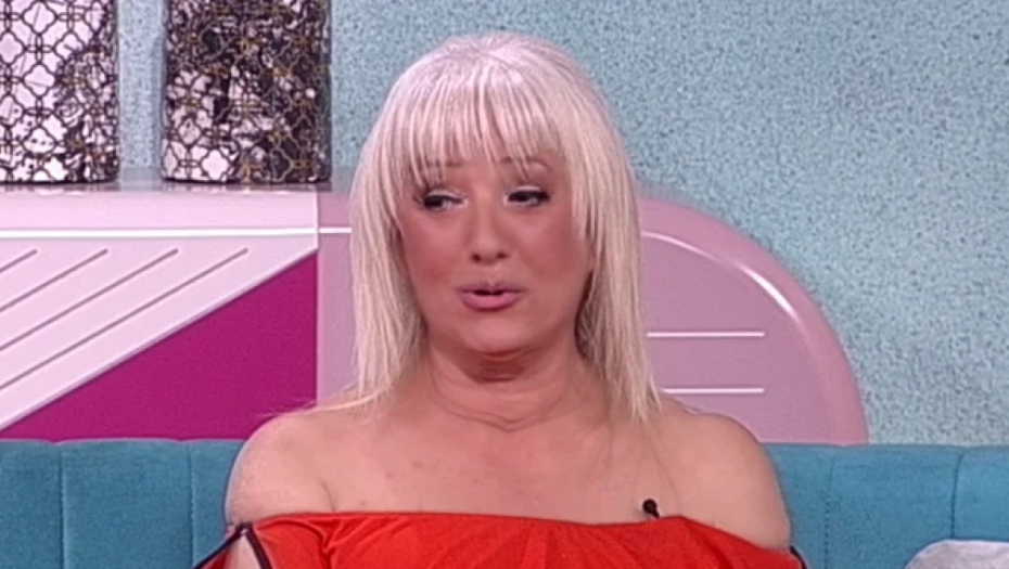 POSEDUJE VILU OD MILION EVRA! Folkerka Vera Matović na udaru komentara da se "kupa u bogatstvu", ona uzvratila ovako!