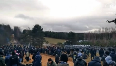 POLJSKA DIGLA TENKOVE Vojska ćuti, narod u strahu, da li su krenuli ka Belorusiji? (VIDEO)