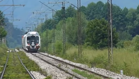 U TEŠKOM JE STANJU, IMA OPEKOTINE PO CELOM TELU Evo u kakvom stanju je tinejdžer kojeg je udarila struja kod Vranja