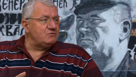 ŠEŠELJ OPLEO PO NEPRIJATELJIMA Kome smeta mural Ratku Mladiću neka se odseli u materinu! (VIDEO)