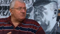 ŠEŠELJ OPLEO PO NEPRIJATELJIMA Kome smeta mural Ratku Mladiću neka se odseli u materinu! (VIDEO)