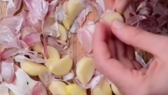 ISECKAJTE BELI LUK I DODAJTE OVE DVE NAMIRNICE: Dobićete moćan lek koji će vam očistiti krvne sudove od masnoće