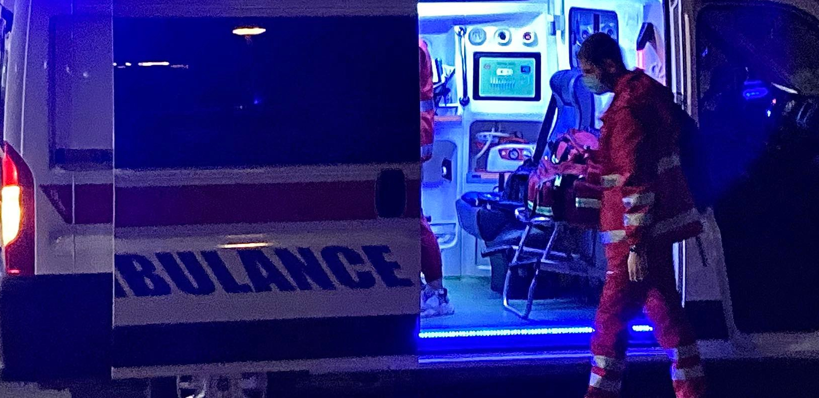 MLADIĆ (23) TEŠKO POVREĐEN Saobraćajna nesreća na auto-putu kod Zmaja