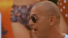 TOPALKO PRODAJE SKUPOCENU JEDRILICU Pevač nezadovoljan, hoće da krene iz početka