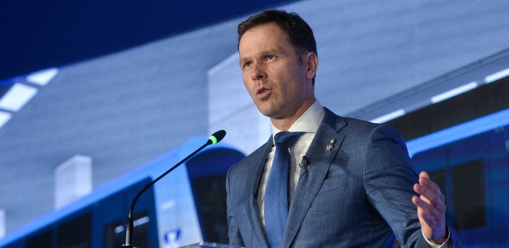 SVAKO OBEĆANJE SMO U DAN I U DINAR ISPUNILI Ministar finansija: Za pomoć od 20 evra prijavljeno 99.157 građana, isplata 7,8 i 9. decembra