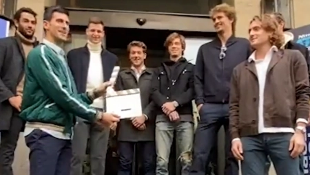 SVE JE SPREMNO ZA TURNIR "OSMORICE VELIČANSTVENIH"! Đoković jednim potezom najavio početak Završnog mastersa i nasmejao prisutne! (VIDEO)