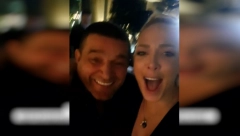 BAJA MALI KNINDŽA NE ZNA ŠTA GA JE SNAŠLO Milica Todorović ga ščepala iz sve snage, a u pozadini odjekuje hit (FOTO)