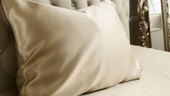 RADNICI DORMEA OČAJNI ČEKAJU KRAH FIRME: Idemo na posao, a kasne 3 plate, trudnička nisu isplaćena