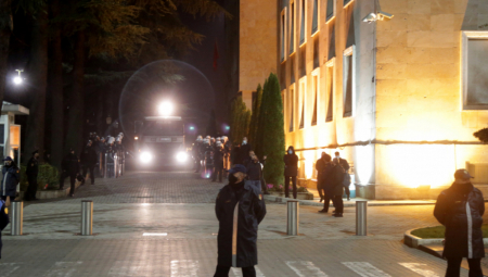 PALO PET LICA U TIRANI Zaplenjena droga u vrednosti od pola miliona evra