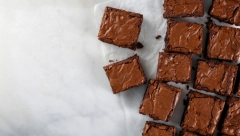 Tope se u ustima: Brauni sa čokoladom i malinama