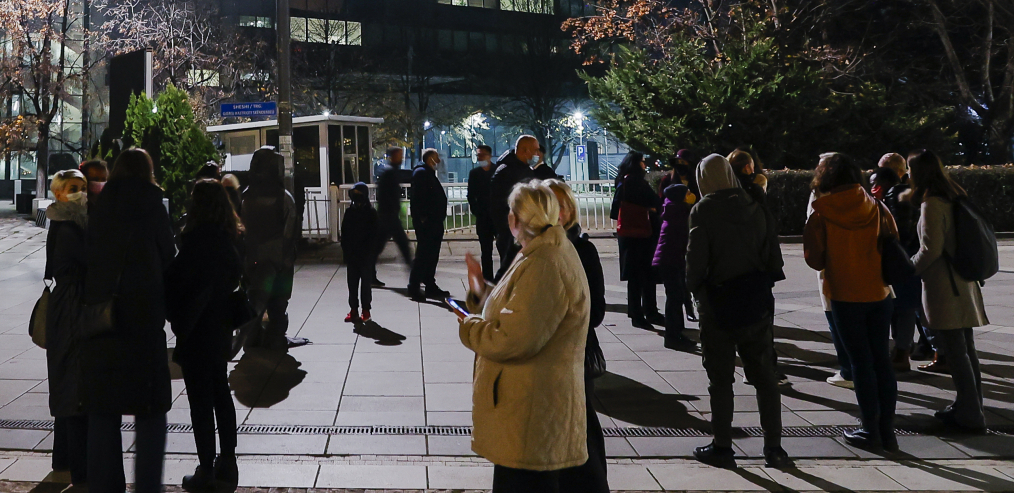 LAŽNA DRŽAVA NESPOSOBNA DA IZAĐE NA KRAJ SA PROBLEMIMA: Protesti u Prištini pokazuju nesposobnost privremenih vlasti